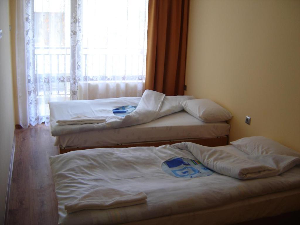 Central Park Family Hotel Kavarna Phòng bức ảnh